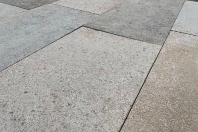 2.67 m² Purbeck Traditional bush hammered paving